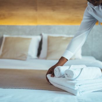 Full Service - Cleaning, Linen, Beds Made, and Welcome Packs